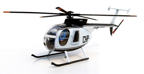 Helicóptero 1/48 Hughes 500D Police Academy