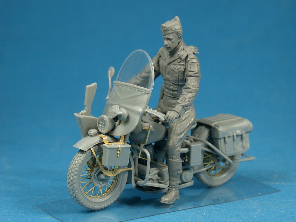 Figura 1/35 US Policía Militar Motorcycle MiniArt