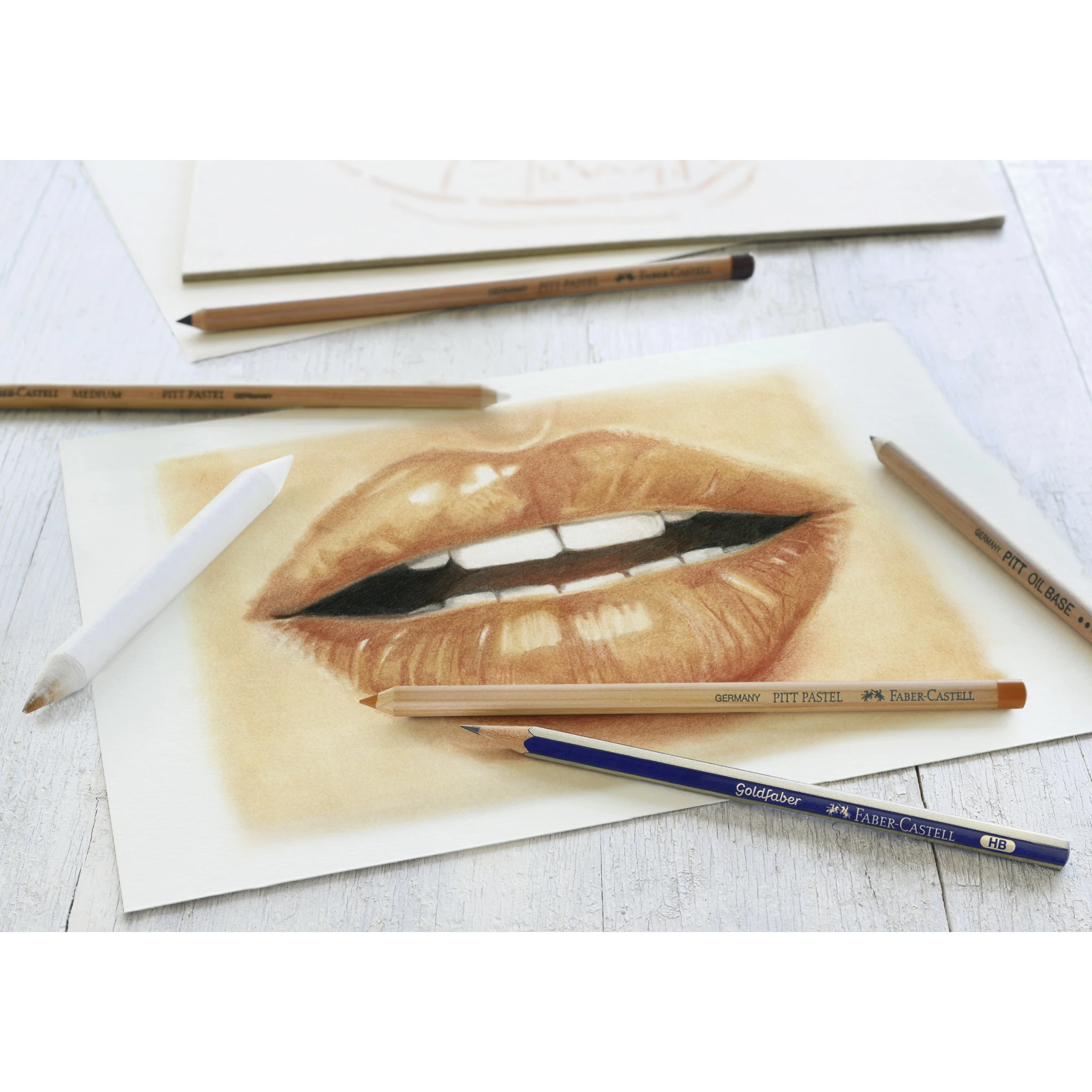 Set Dibujo Goldfaber Carbón 7 piezas Creative Studio Faber-Castell (copia)