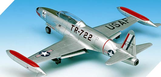 Avión 1/48 -T-33A Shootingstar- Academy