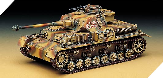 Carro 1/35 Tanque -German Panzer IV H/J- Academy