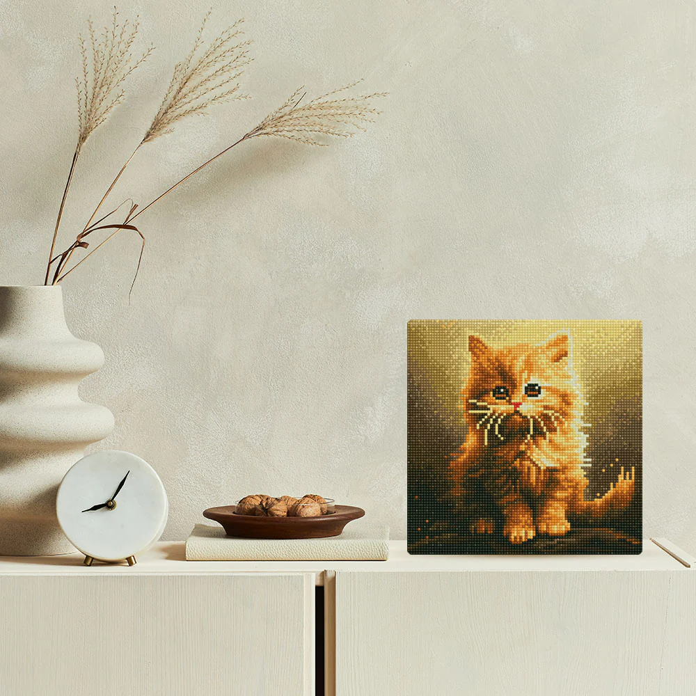 Pintar con Diamantes -Pequeño Gato Naranja- Bastidor 25 x 25 cm. Figured´Art