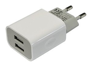 Alimentador USB Doble Salida Carga Rápida 100-240V AC / 5 V DC